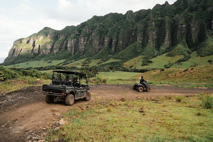 The Peak Run — Land Rover HK 